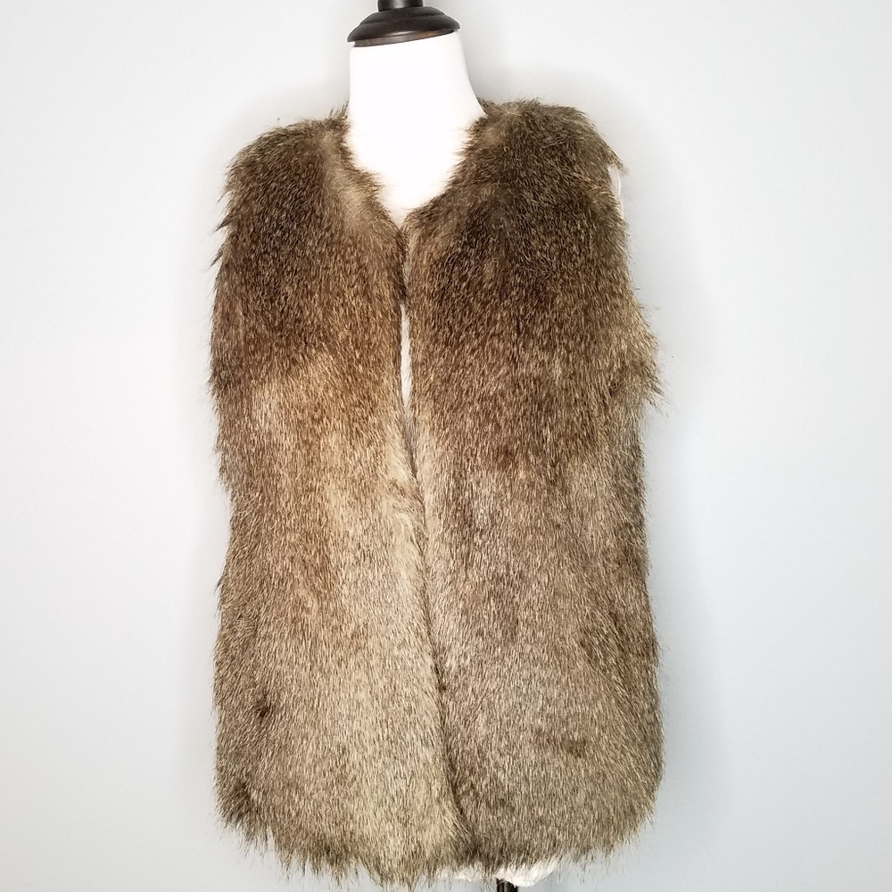 Faux Fur  open hang Vest small
